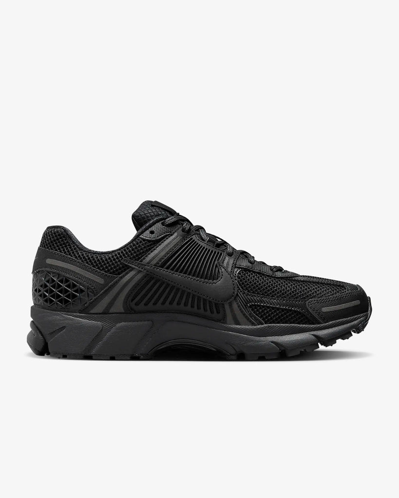 NIKE ZOOM VOMERO 5 TRIPLE BLACK MENS SNEAKERS - BV1358-003