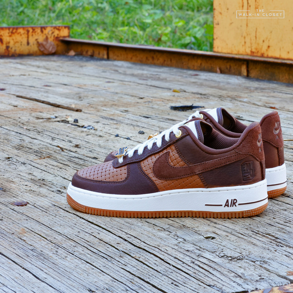 NIKE AIR FORCE 1 '07 LV8 'JERSEY MADE IT' MENS SNEAKERS - IM6644-259