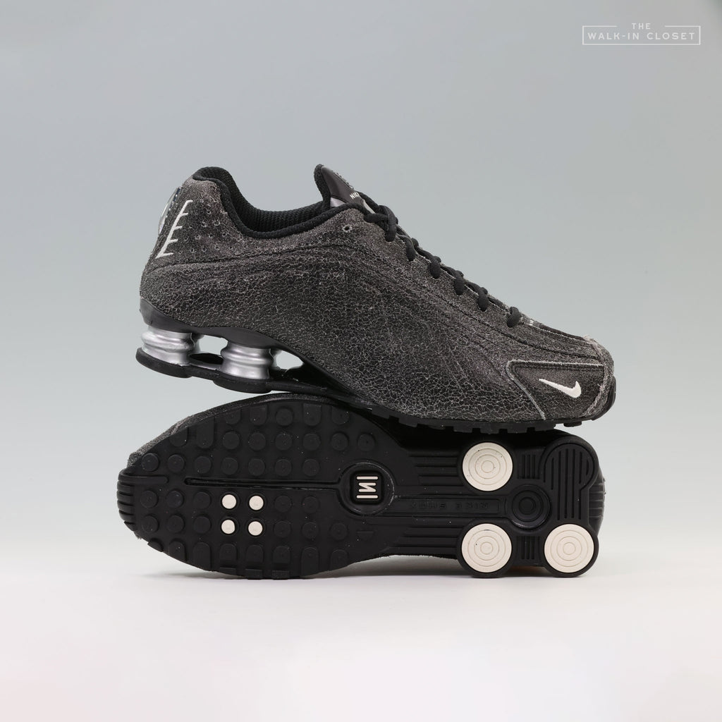 NIKE SHOX R4 QS "CRACKED LEATHER" MENS RUNNING SHOES - IO4544-002