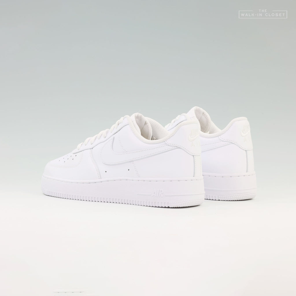 NIKE AIR FORCE 1 '07 TRIPLE WHITE - CW2288-111