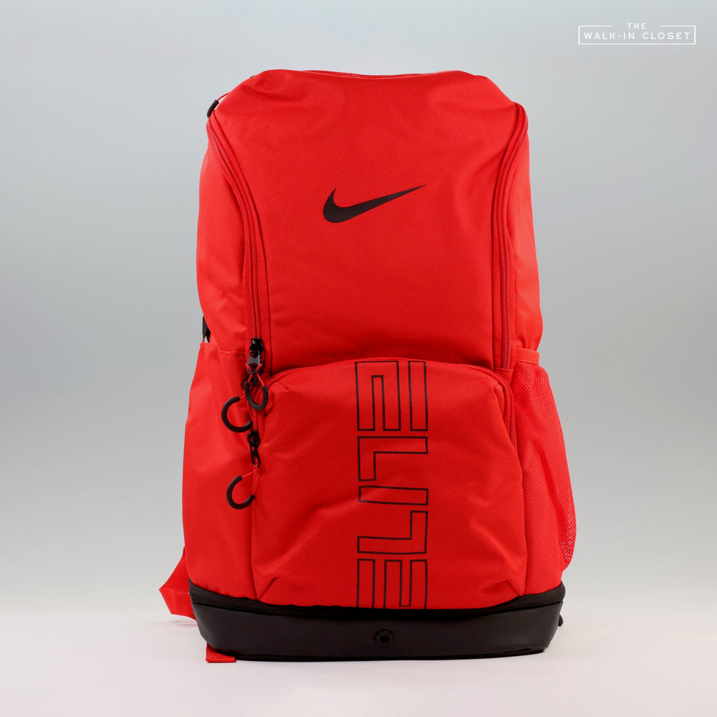 nike basketball backpack red Varsity Elite (32L) University / Black but a strategic ally to and from the basketball court Nike Elite Pro Hoops Backpack