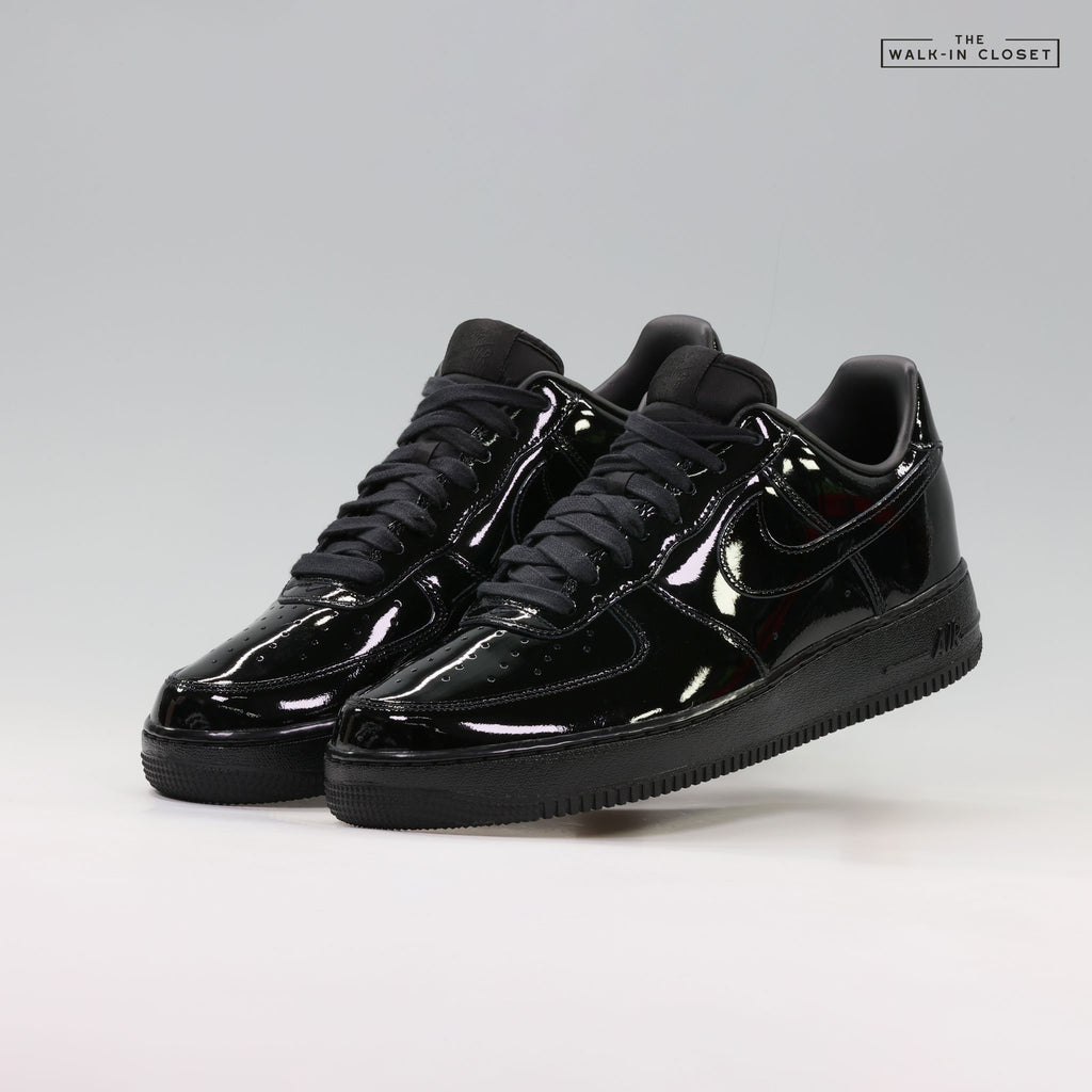 NIKE AIR FORCE 1 '07 PATENT LEATHER MENS SNEAKERS - IV2857-010