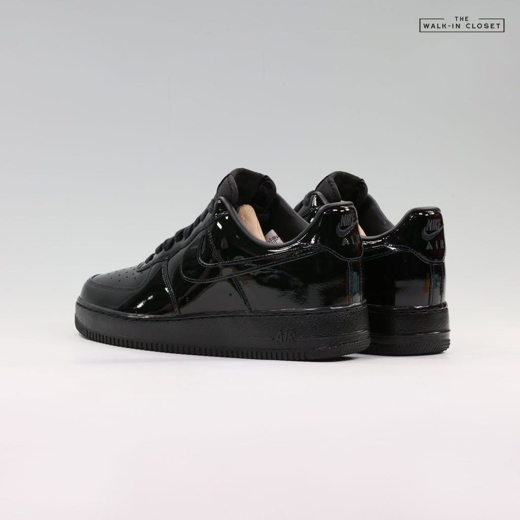 NIKE AIR FORCE 1 '07 PATENT LEATHER MENS SNEAKERS - IV2857-010
