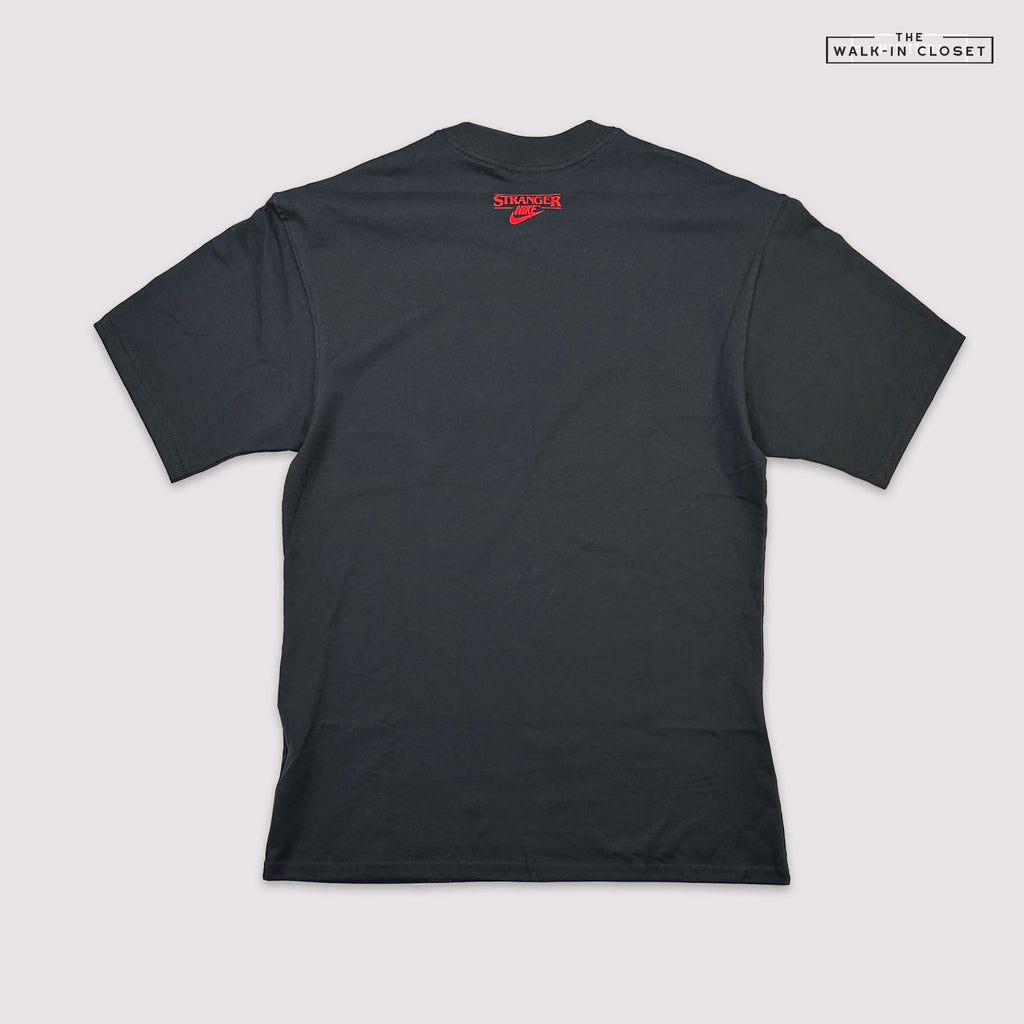 NIKE NSW STRANGER THINGS MENS T-SHIRT - IX2205-045