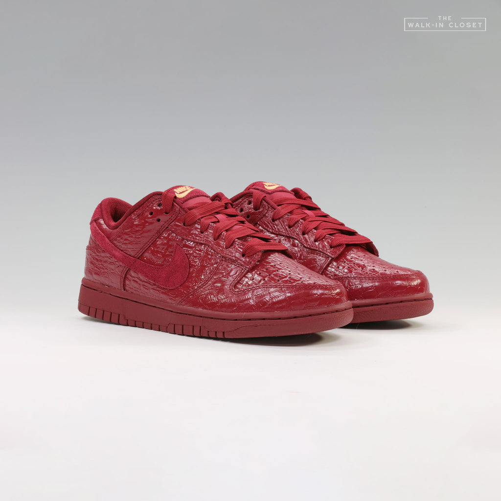 NIKE DUNK LOW WOMENS SNEAKERS - HV4388- 600