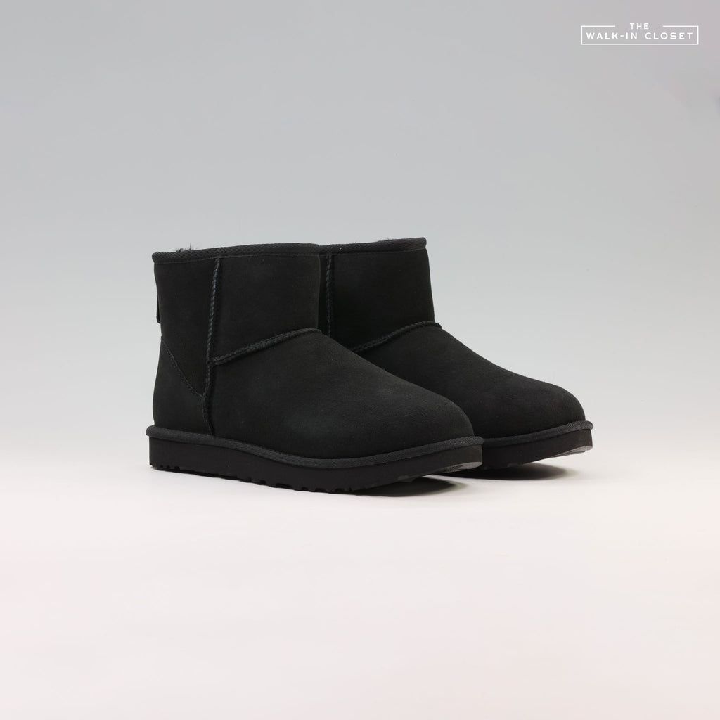 UGG WOMENS CLASSIC MINI II BOOTS "BLACK" - 1016222