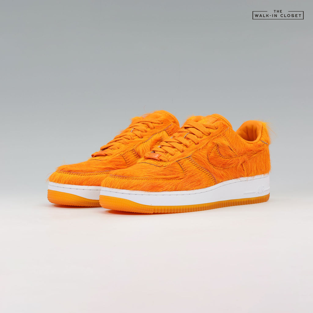 NIKE AIR FORCE 1 LOW 'CAMPIRE ORANGE LORAX' MENS SNEAKERS - IR1940-800
