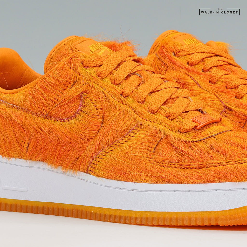 NIKE AIR FORCE 1 LOW 'CAMPIRE ORANGE LORAX' MENS SNEAKERS - IR1940-800