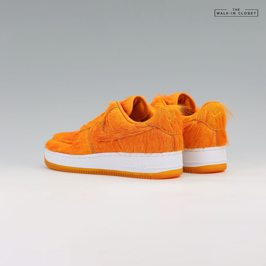 NIKE AIR FORCE 1 LOW 'CAMPIRE ORANGE LORAX' MENS SNEAKERS - IR1940-800
