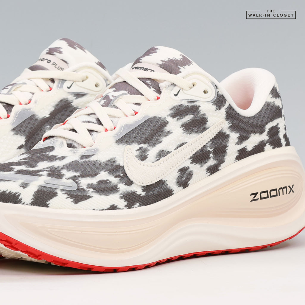 NIKE VOMERO PREMIUM 'COWPRINT' MENS SNEAKERS -  IR0032-100