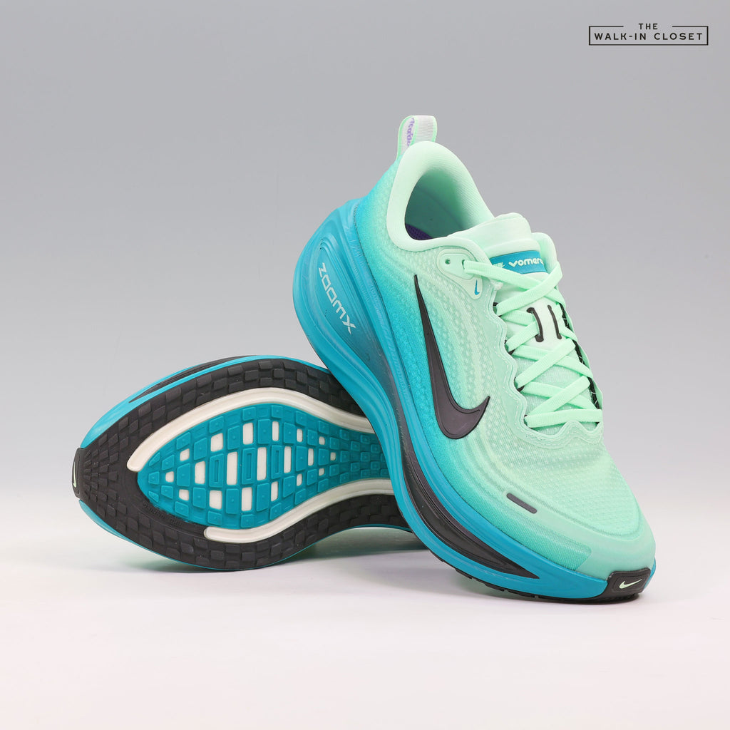 NIKE VOMERO PLUS 'CHICAGO MARATHON' MENS SNEAKERS -  IV6298-300