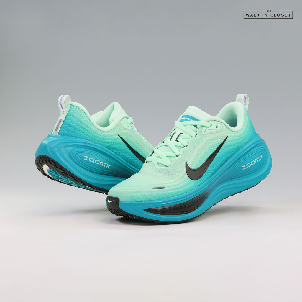 NIKE VOMERO PLUS 'CHICAGO MARATHON' MENS SNEAKERS -  IV6298-300