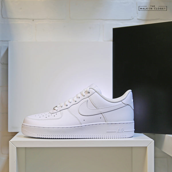 NIKE AIR FORCE 1 '07 "TRIPLE WHITE" - CW2288-111